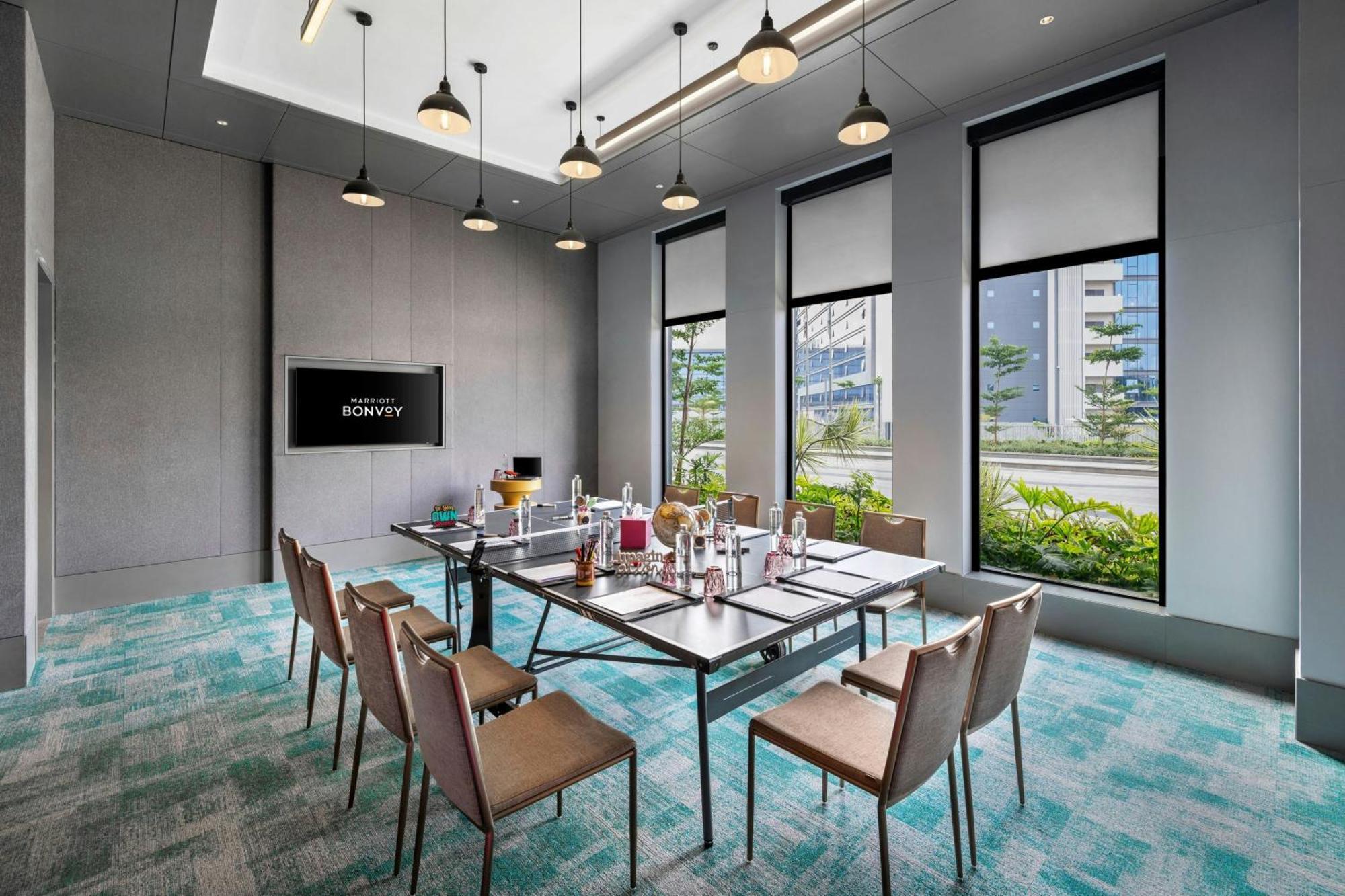 Moxy Bengaluru Airport Prestige Tech Cloud Hotel Devanahalli Exterior photo