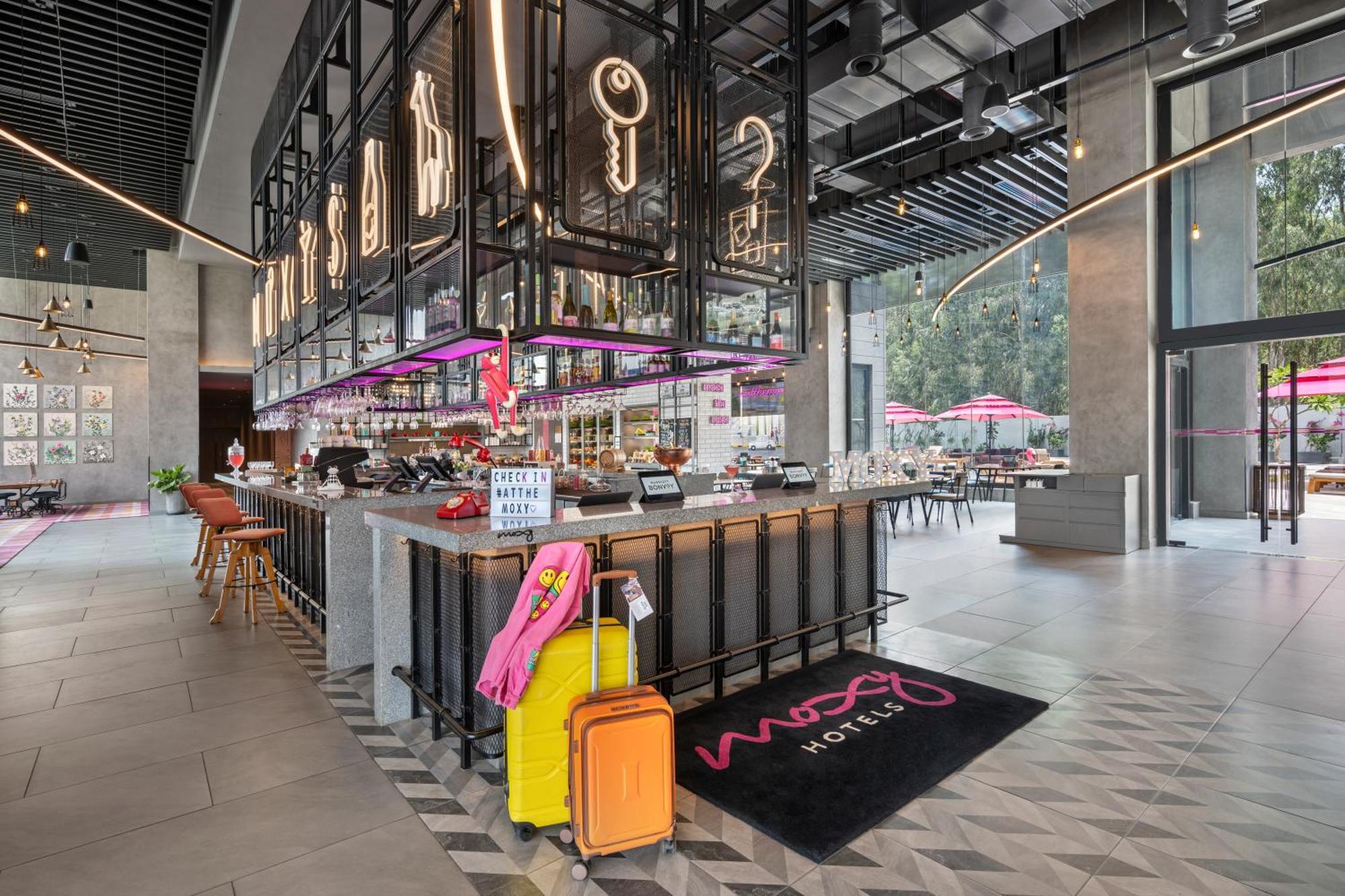 Moxy Bengaluru Airport Prestige Tech Cloud Hotel Devanahalli Exterior photo